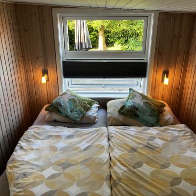 Schlafzimmer1 2